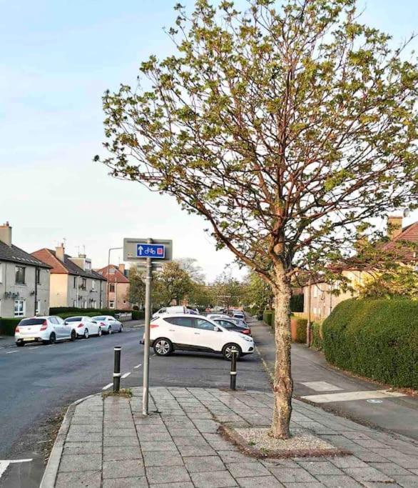 3 Bedroom Well Connected Family Home Free Parking Edimburgo Exterior foto